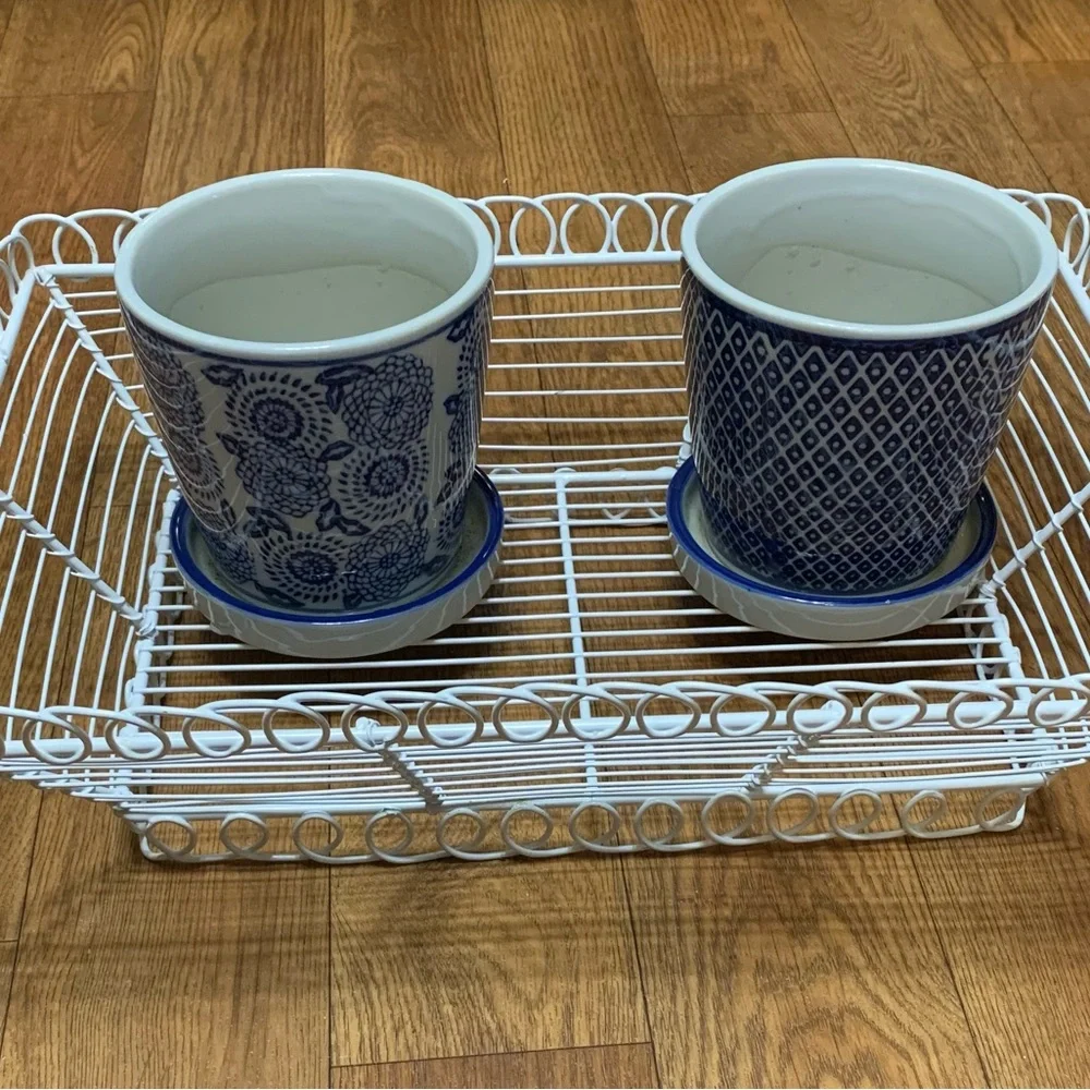 Vintage wire coated white tray/basket